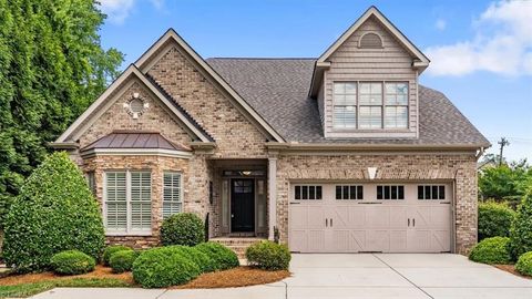 Photo of 19 Blakeney Place, Greensboro, NC 27408 (MLS # 1226717)