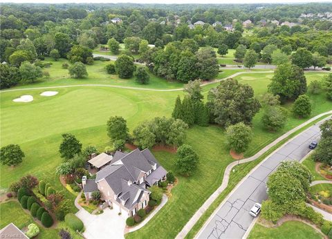 A home in Clemmons