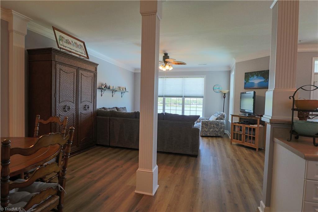 Photo 7 of 50 of 150 Rivers Edge Place M condo