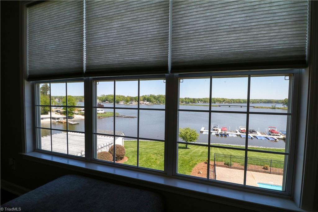 Photo 9 of 50 of 150 Rivers Edge Place M condo