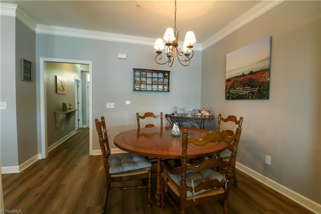 Photo 15 of 50 of 150 Rivers Edge Place M condo