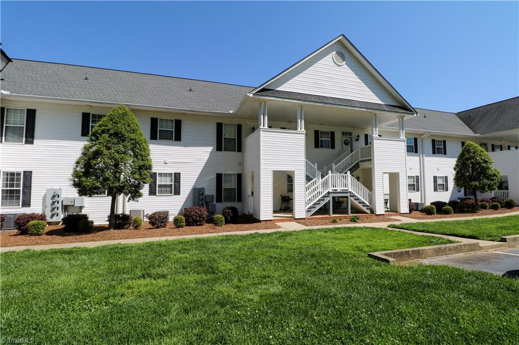 Photo 1 of 50 of 150 Rivers Edge Place M condo