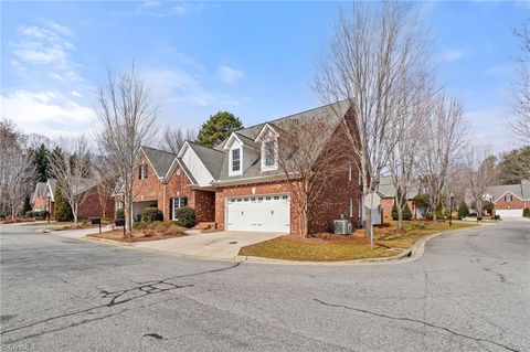 Homes For Sale - 6 Hines Park Lane<br/> Greensboro, NC 27455