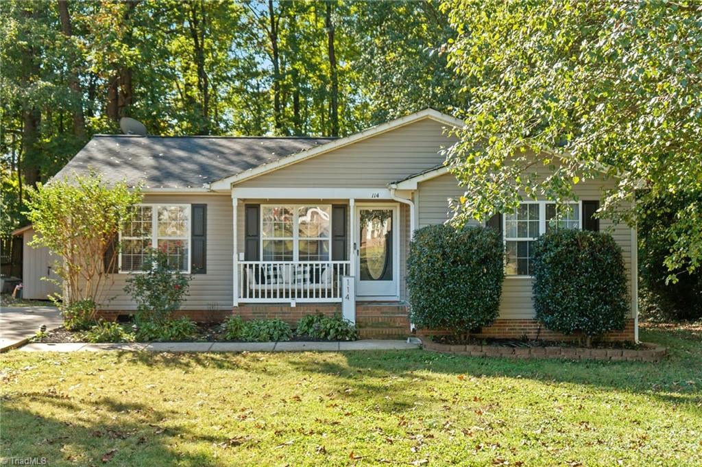 Photo of 114 Deer Run Lane, Lexington, NC 27292 (MLS # 1240101)