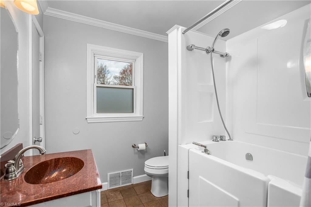 4665 Swain Lane, Walkertown, North Carolina image 19
