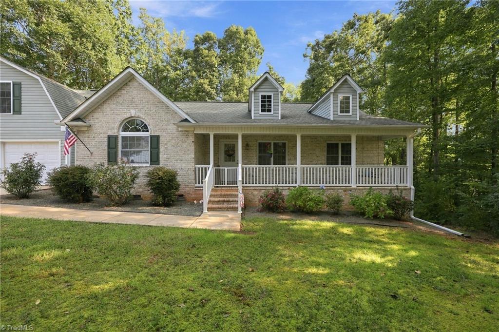 Photo of 3315 Windfield Ridge Drive, Burlington, NC 27215 (MLS # 1236371)