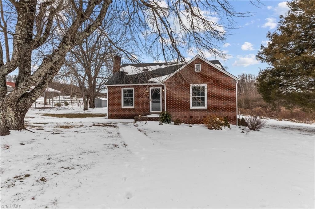 Photo of 980 Old Highway 601, Mount Airy, NC 27030 (MLS # 1208238)