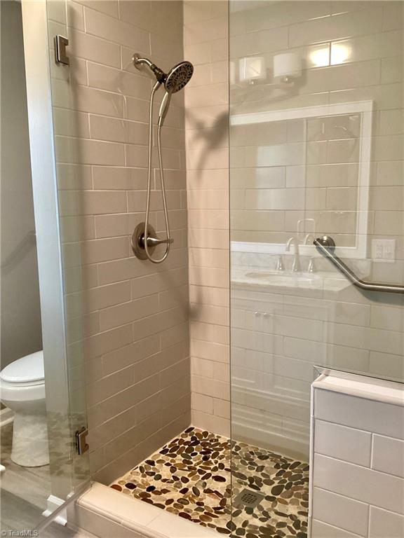 202 Ashley Drive, Dobson, North Carolina image 14