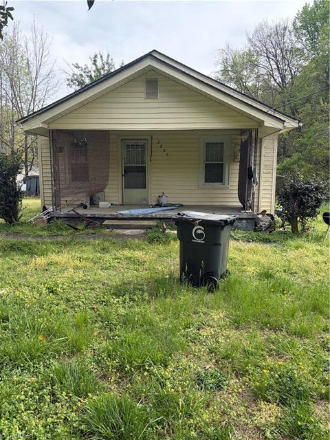 Homes For Sale - 2803 W Vandalia Road<br/> Greensboro, NC 27407