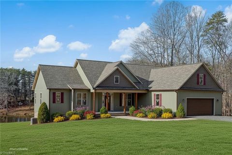 Homes For Sale - 166 Little Creek Lane<br/> Ruffin, NC 27326