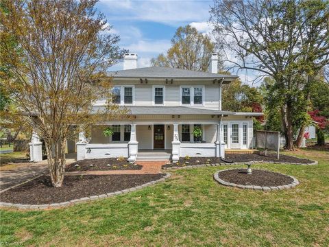 Homes For Sale - 303 E Swannanoa Avenue<br/> Randolph County, Liberty, NC 27298