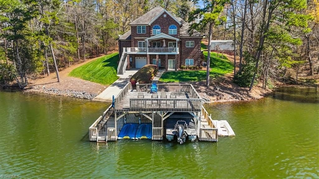 Photo of 704 Shoreline Drive, New London, NC 28127 (MLS # 1213470)