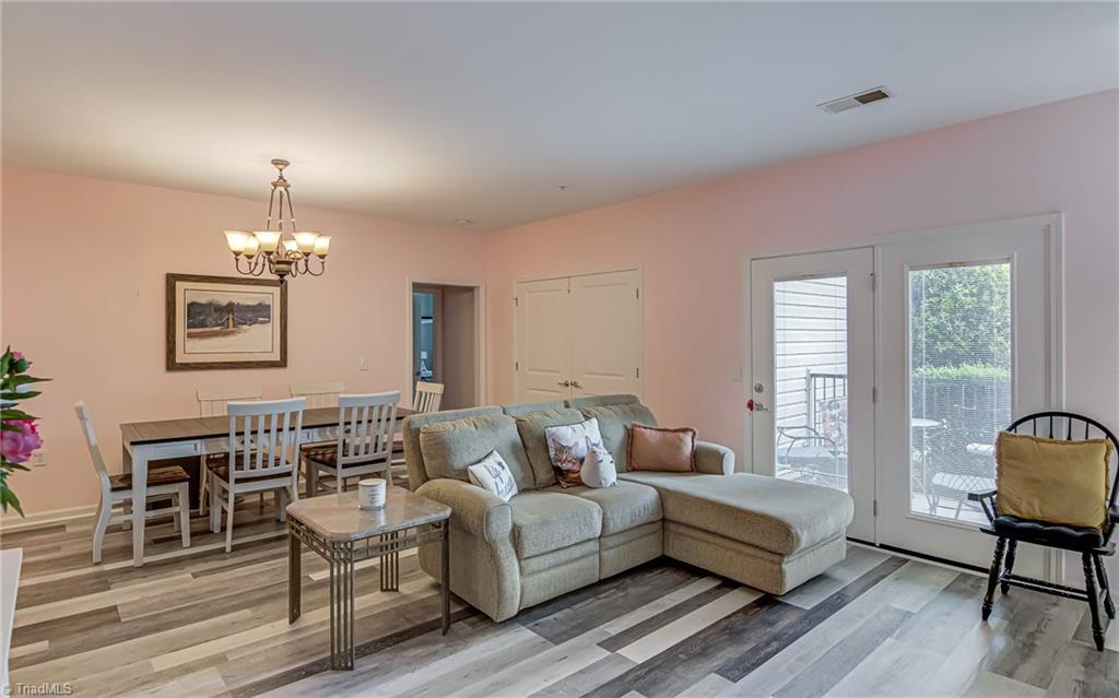 6801 Hanesbrook Circle #104, Clemmons, North Carolina image 10