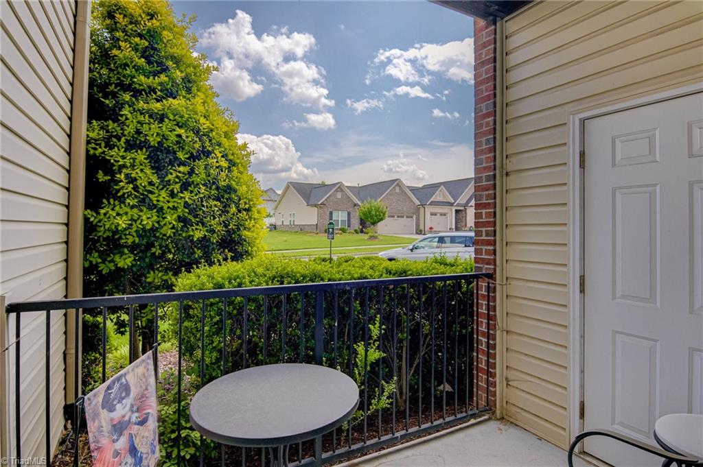 6801 Hanesbrook Circle #104, Clemmons, North Carolina image 29