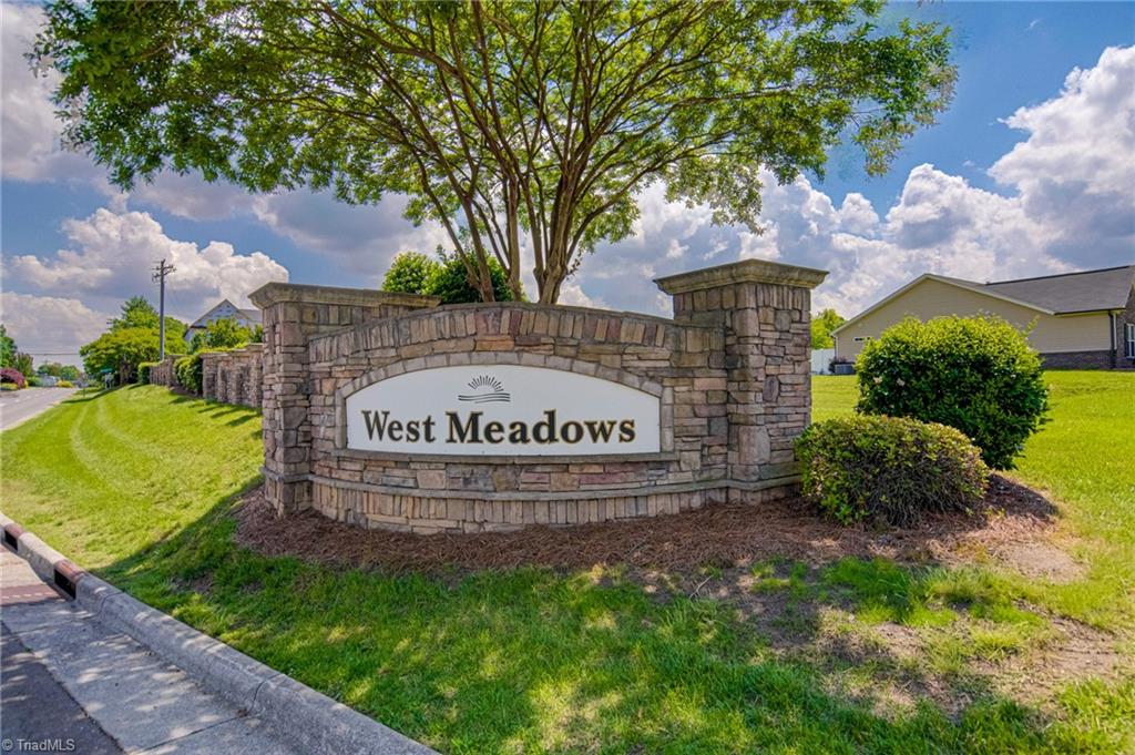 6801 Hanesbrook Circle #104, Clemmons, North Carolina image 30