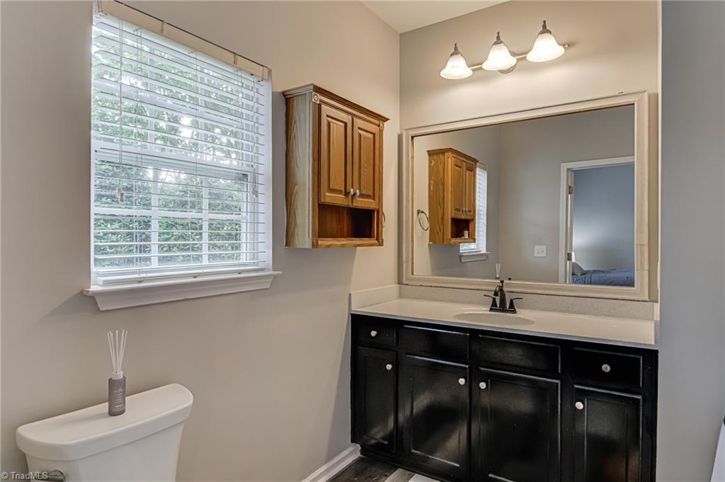 6801 Hanesbrook Circle #104, Clemmons, North Carolina image 26