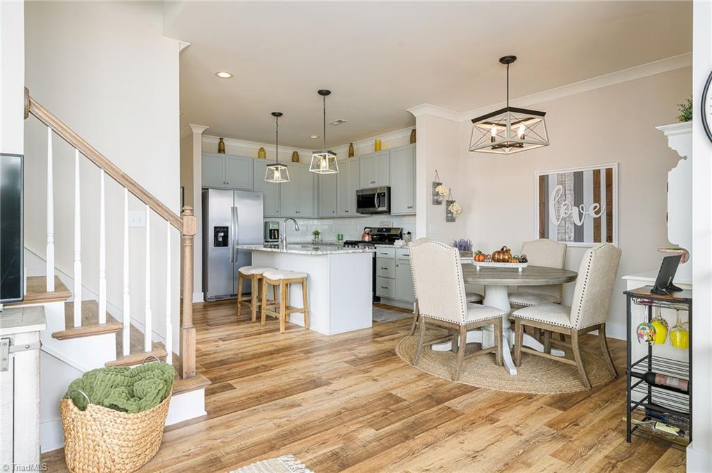 1739 Westfall Street