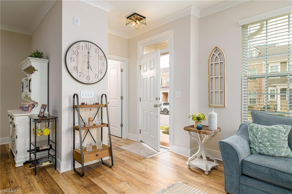 1739 Westfall Street