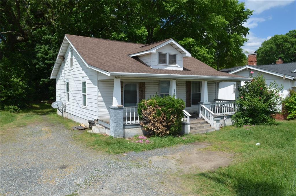 2706 W English Road, High Point, North Carolina image 2