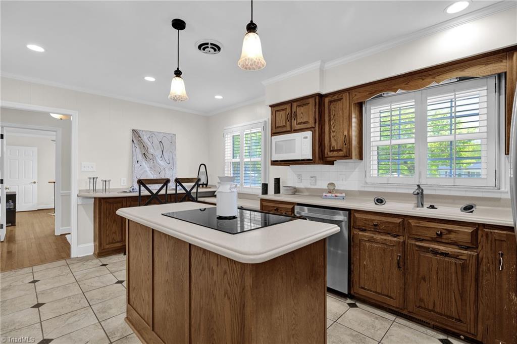 5211 Skylark Drive, Greensboro, North Carolina image 10
