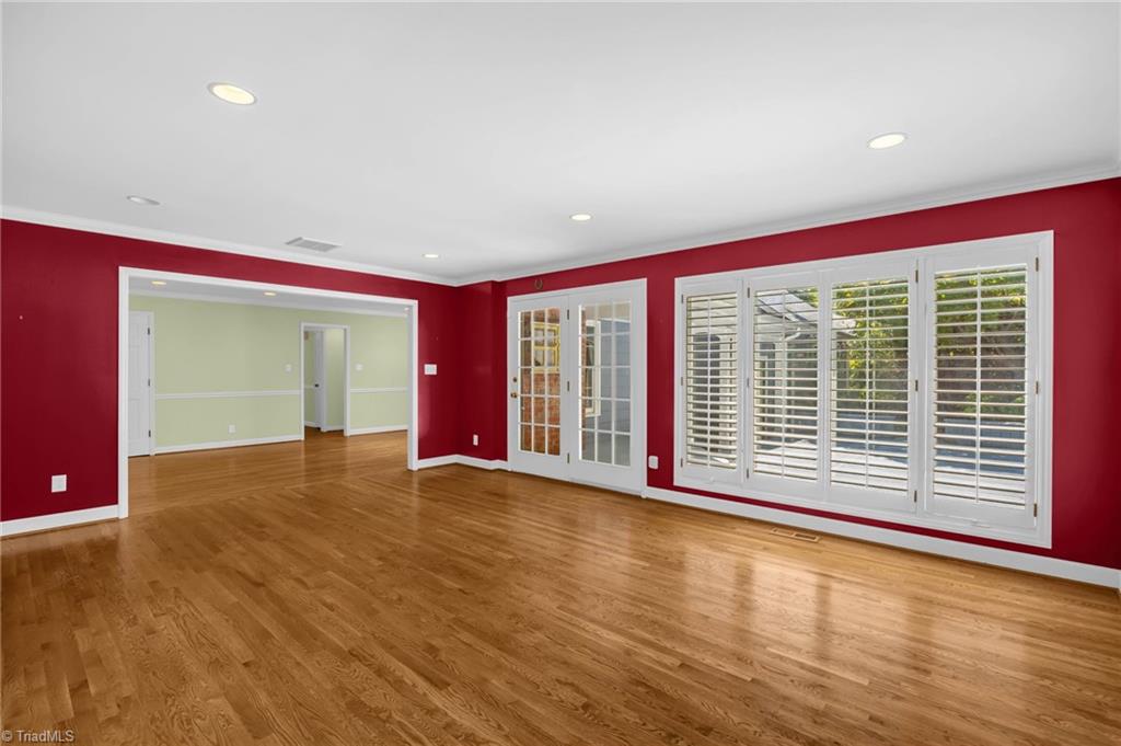 Greensboro, North Carolina 27410, United States, 4 Bedrooms Bedrooms, ,3 BathroomsBathrooms,Residential,Pending,193944