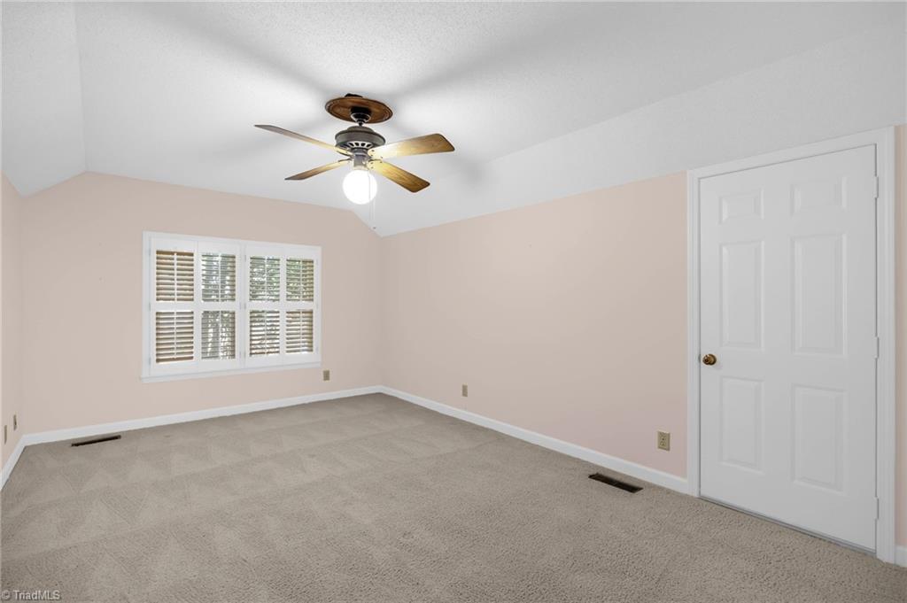 Greensboro, North Carolina 27410, United States, 4 Bedrooms Bedrooms, ,3 BathroomsBathrooms,Residential,Pending,193944