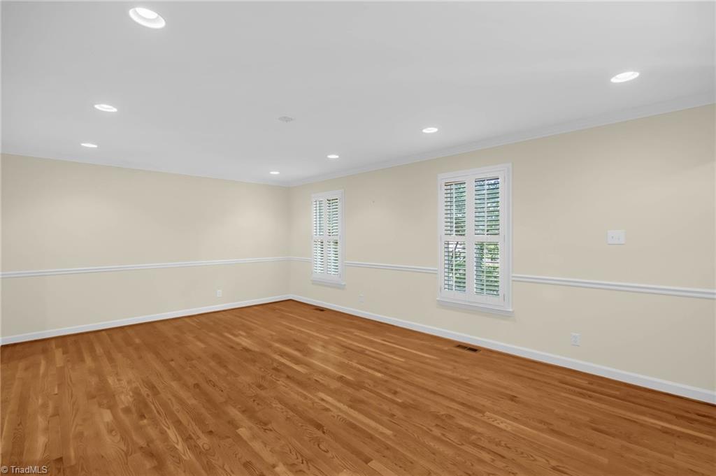 Greensboro, North Carolina 27410, United States, 4 Bedrooms Bedrooms, ,3 BathroomsBathrooms,Residential,Pending,193944