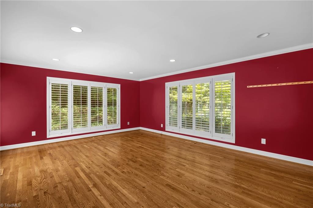 Greensboro, North Carolina 27410, United States, 4 Bedrooms Bedrooms, ,3 BathroomsBathrooms,Residential,Pending,193944