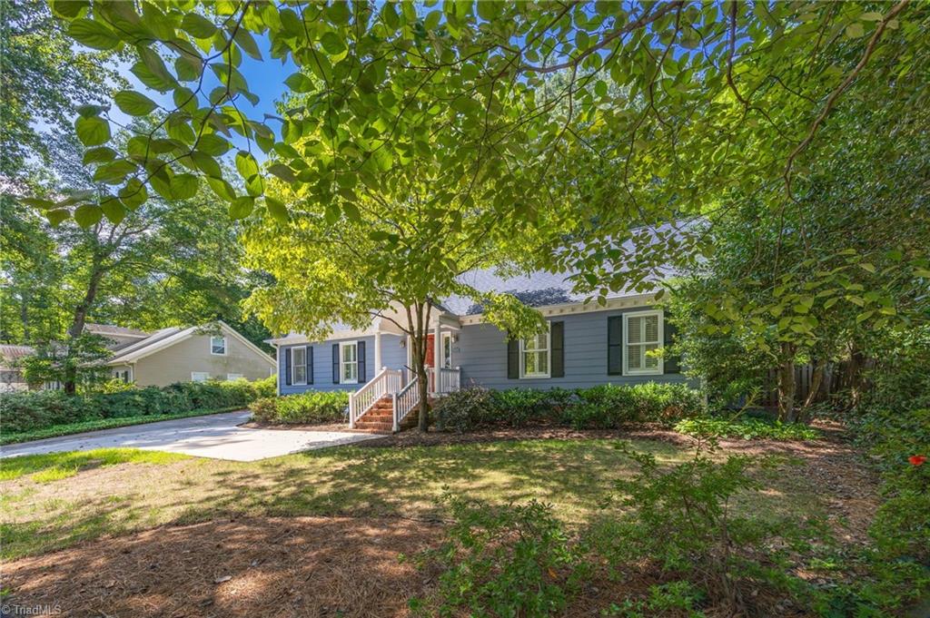 Greensboro, North Carolina 27410, United States, 4 Bedrooms Bedrooms, ,3 BathroomsBathrooms,Residential,Pending,193944