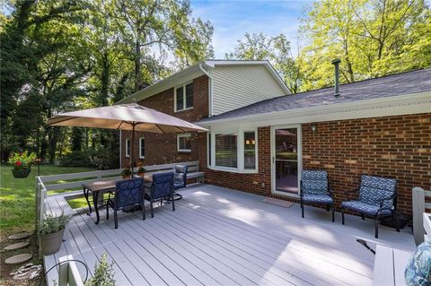 A home in Kernersville