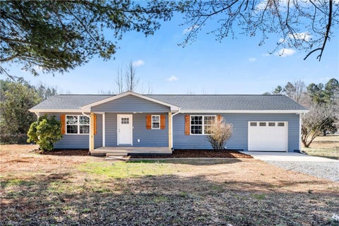 Homes For Sale - 179 Stephens Lane<br/> Thomasville, NC 27360
