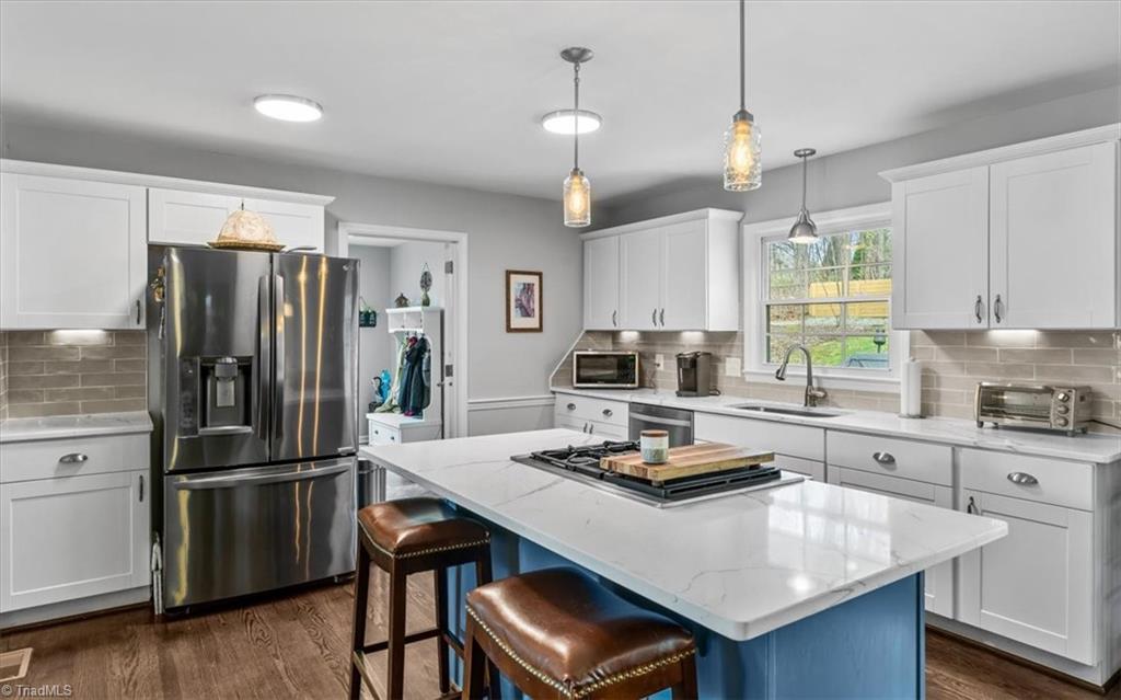 Greensboro, North Carolina 27408, United States, 3 Bedrooms Bedrooms, ,2 BathroomsBathrooms,Residential,Pending,90882