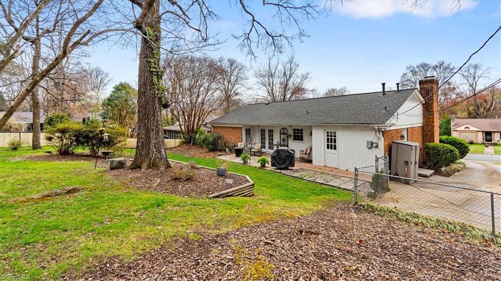 Greensboro, North Carolina 27408, United States, 3 Bedrooms Bedrooms, ,2 BathroomsBathrooms,Residential,Pending,90882