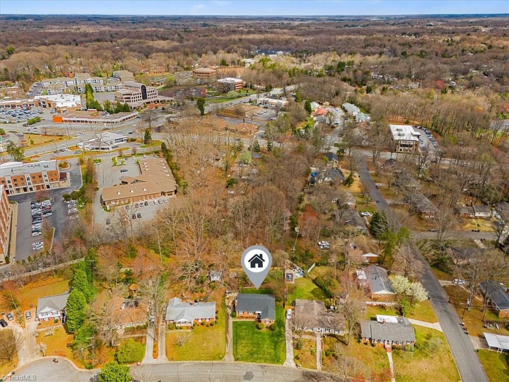 Greensboro, North Carolina 27408, United States, 3 Bedrooms Bedrooms, ,2 BathroomsBathrooms,Residential,Pending,90882