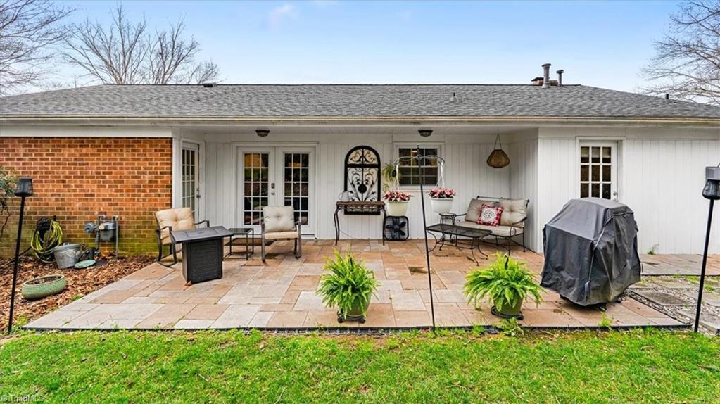 Greensboro, North Carolina 27408, United States, 3 Bedrooms Bedrooms, ,2 BathroomsBathrooms,Residential,Pending,90882