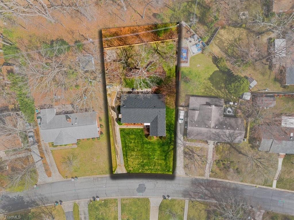 Greensboro, North Carolina 27408, United States, 3 Bedrooms Bedrooms, ,2 BathroomsBathrooms,Residential,Pending,90882