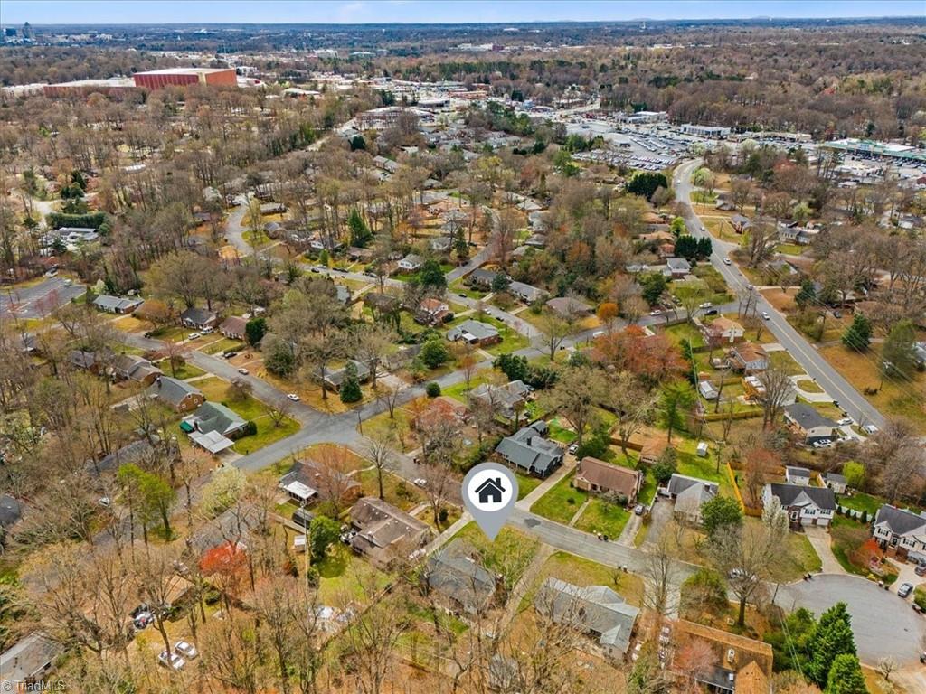 Greensboro, North Carolina 27408, United States, 3 Bedrooms Bedrooms, ,2 BathroomsBathrooms,Residential,Pending,90882