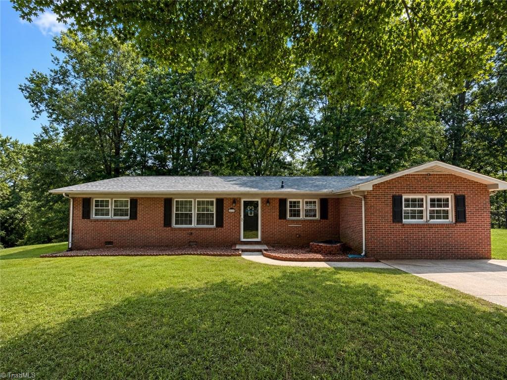 364 Sherwood Forest Drive, North Wilkesboro, NC, 28659