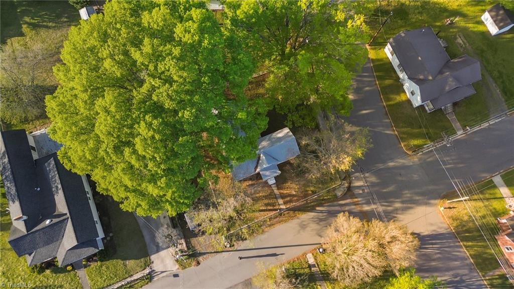 621 Morehead Street, Eden, North Carolina image 22