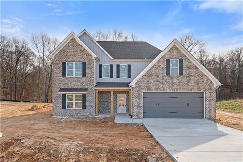 311 Enclave Drive Clemmons NC 27012