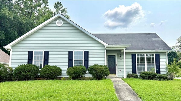 700 BRUSHY FORK DR, GREENSBORO, NC 27406 - Image b0df89c5f6ade0ca126cfa9698a0bb05/580606152