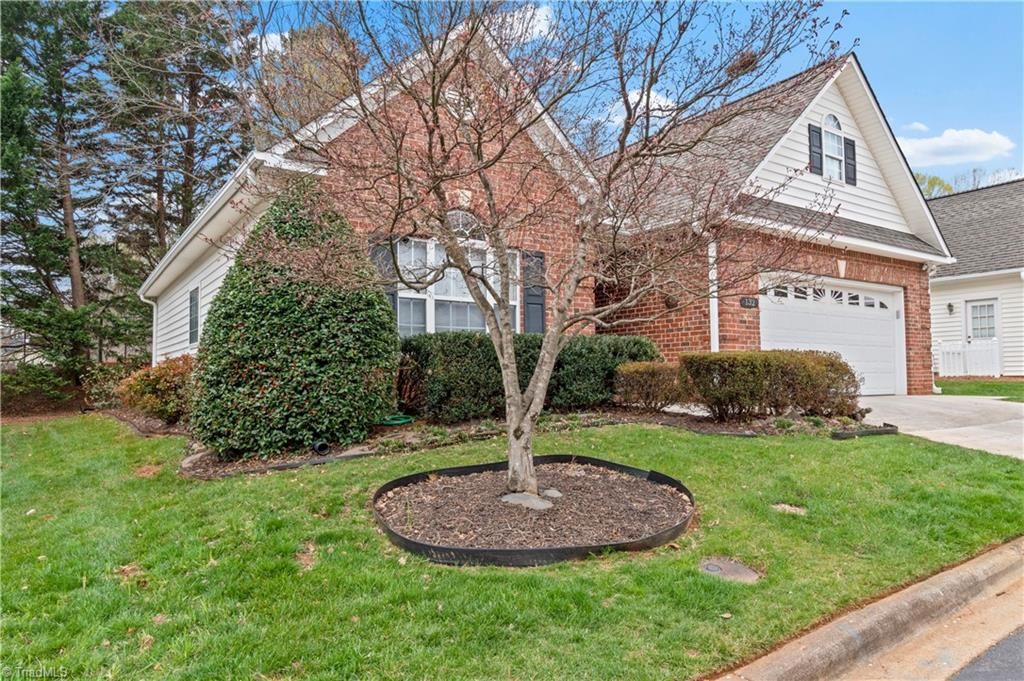 Photo of 132 Sterling Point Court, Winston-Salem, NC 27104 (MLS # 1212520)