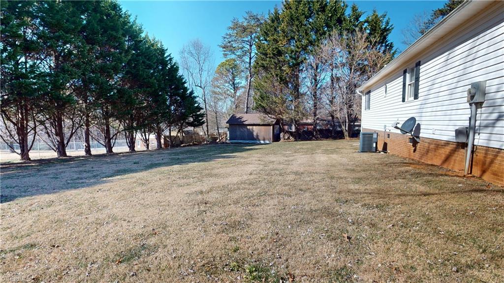 161 Azalea Drive, Mount Airy, North Carolina image 5
