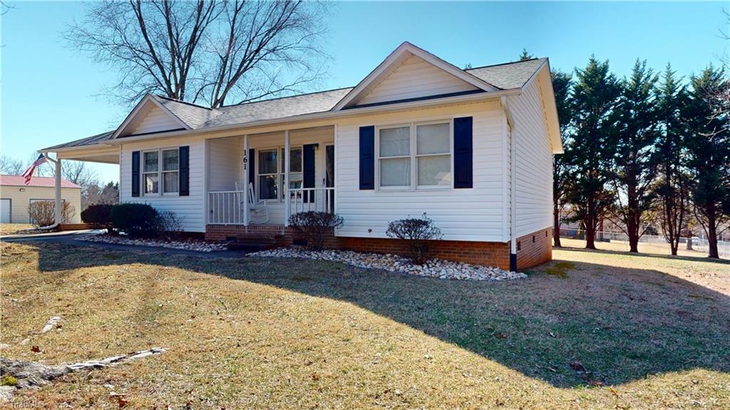 161 Azalea Drive, Mount Airy, North Carolina image 2