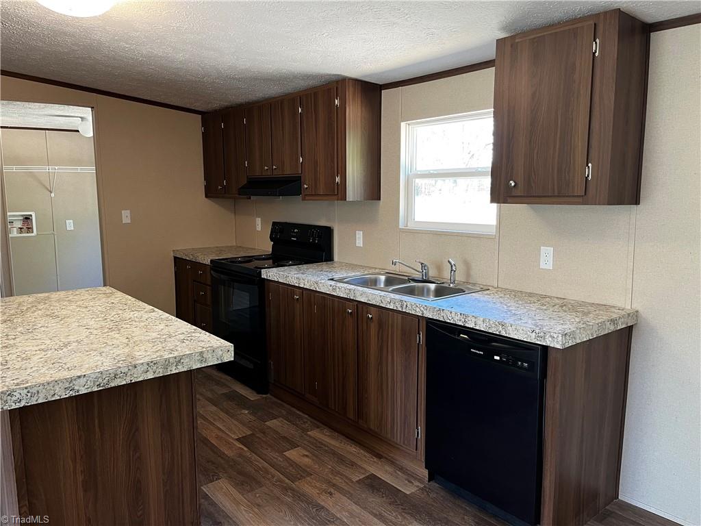 Photo 9 of 23 of 181 Old Toast Road mobile home