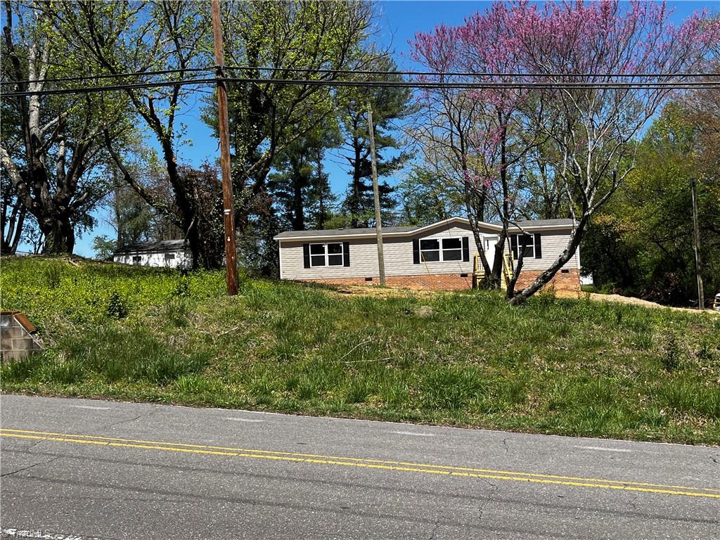 Photo 6 of 23 of 181 Old Toast Road mobile home
