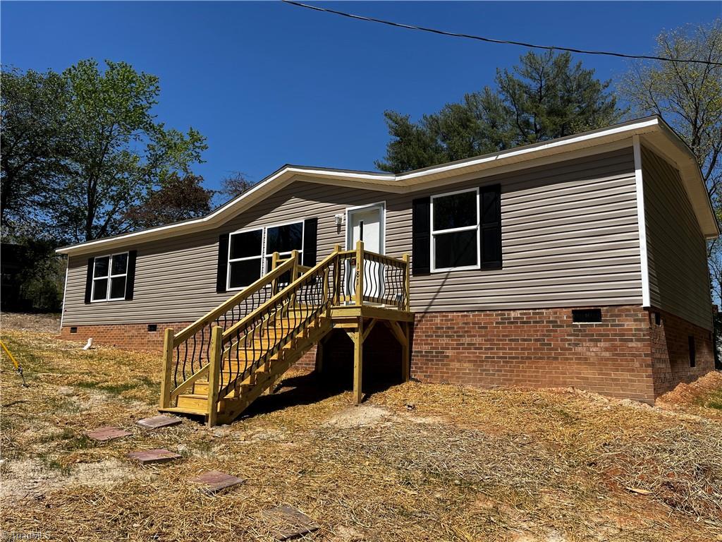 Photo 1 of 23 of 181 Old Toast Road mobile home