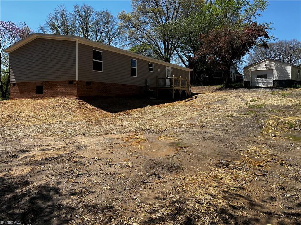 Photo 5 of 23 of 181 Old Toast Road mobile home