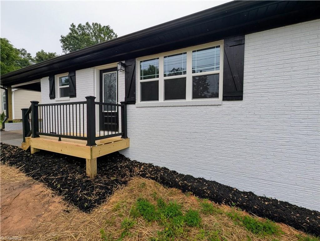 Photo of 1892 Lake Road, Thomasville, NC 27360 (MLS # 1219119)