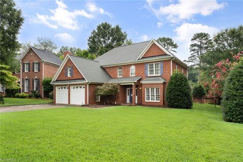 A home in Clemmons